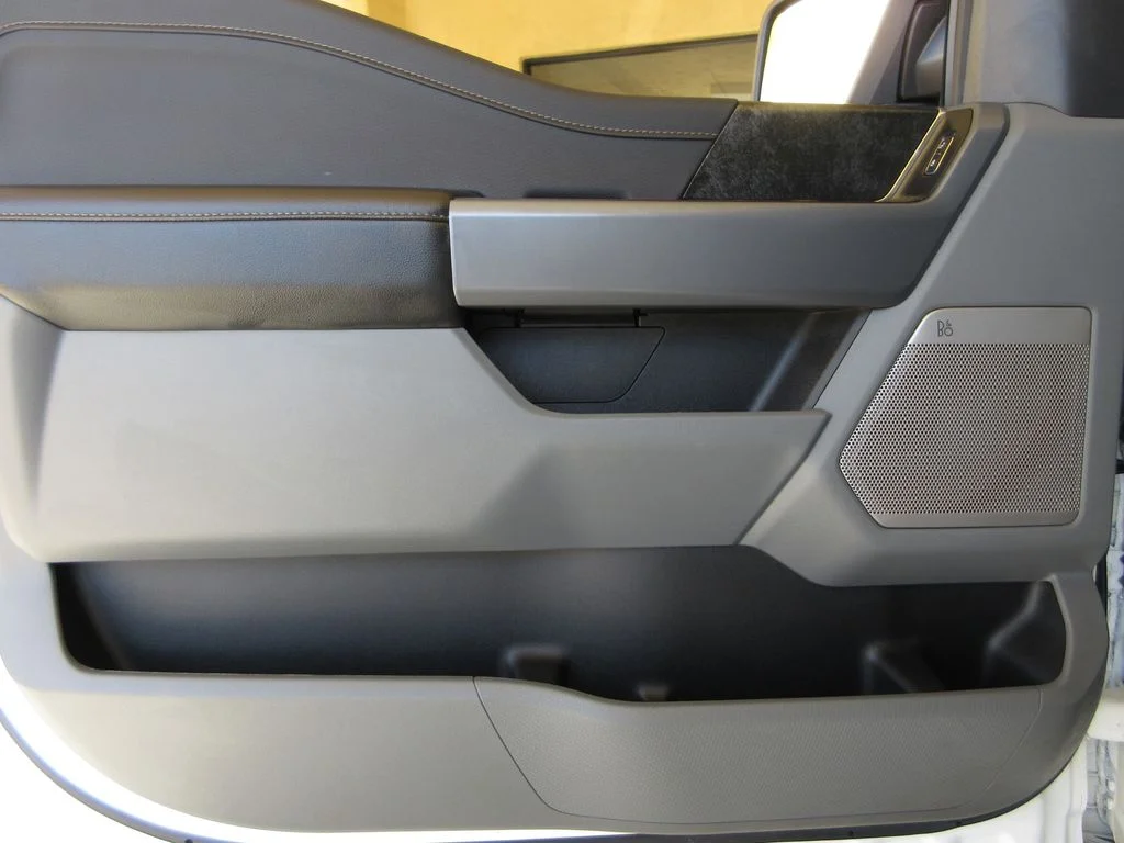 Certified Used 2024 Oxford White Ford Flash image 9