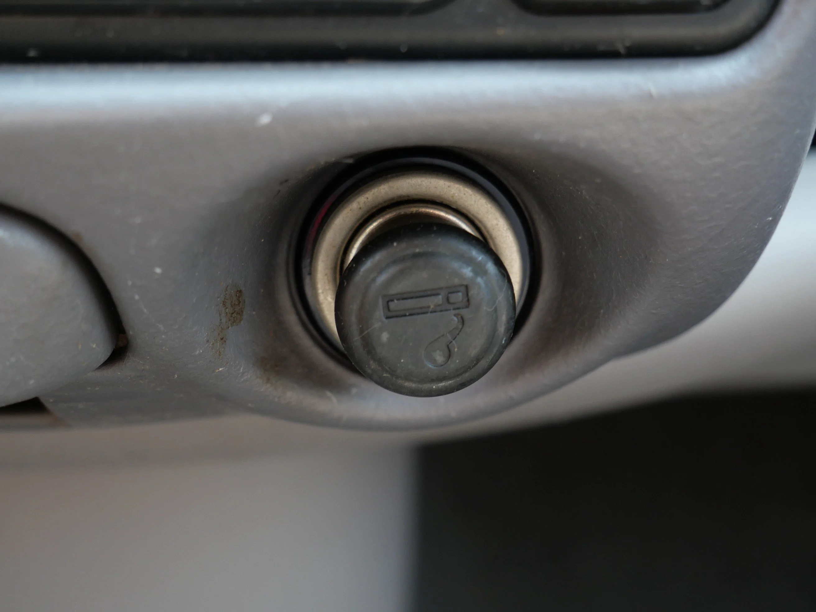 Used 2002 Polar White Toyota  image 28