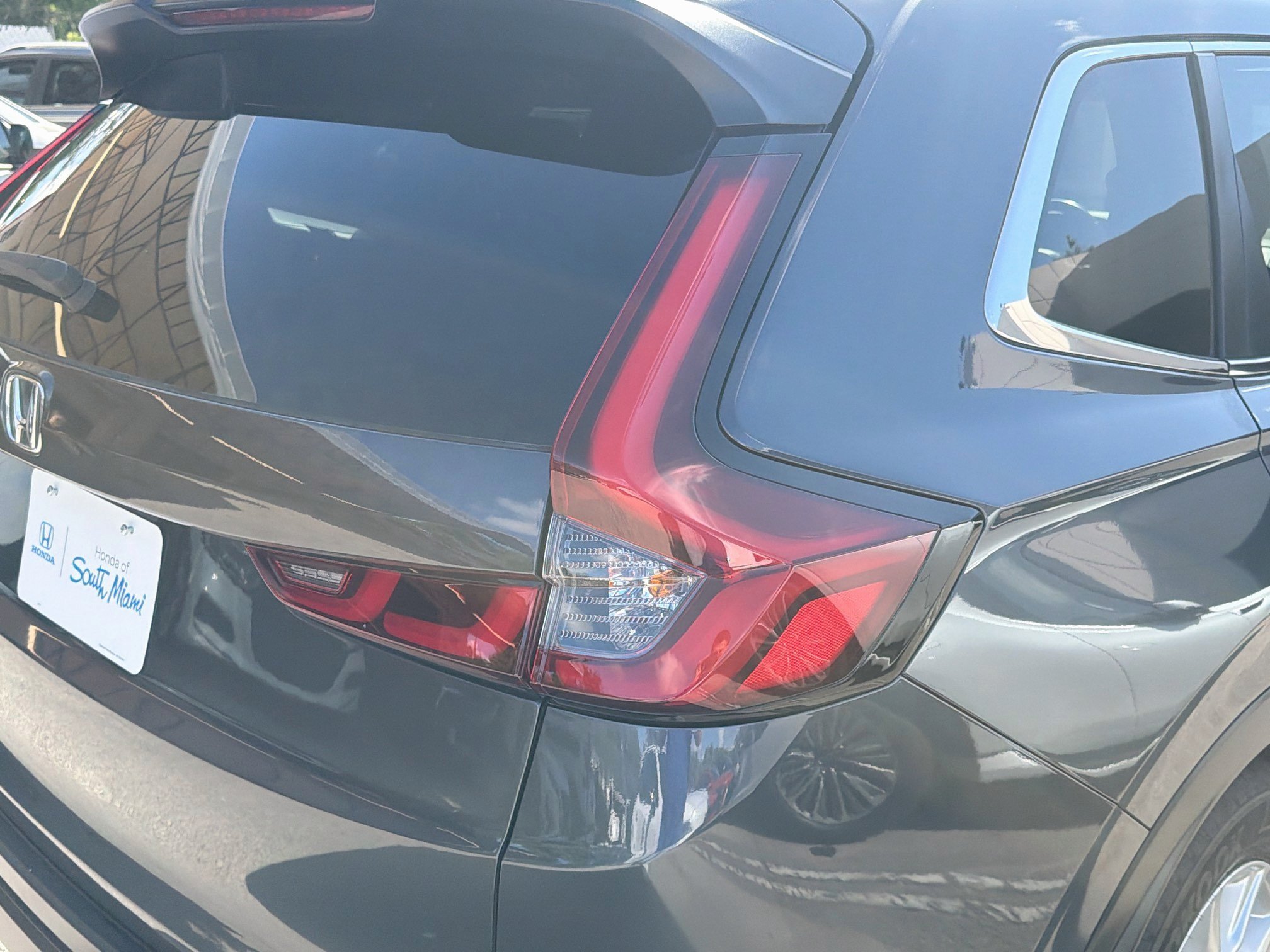 Certified Used 2024 sparkle silver metallic Honda EX-L image 27