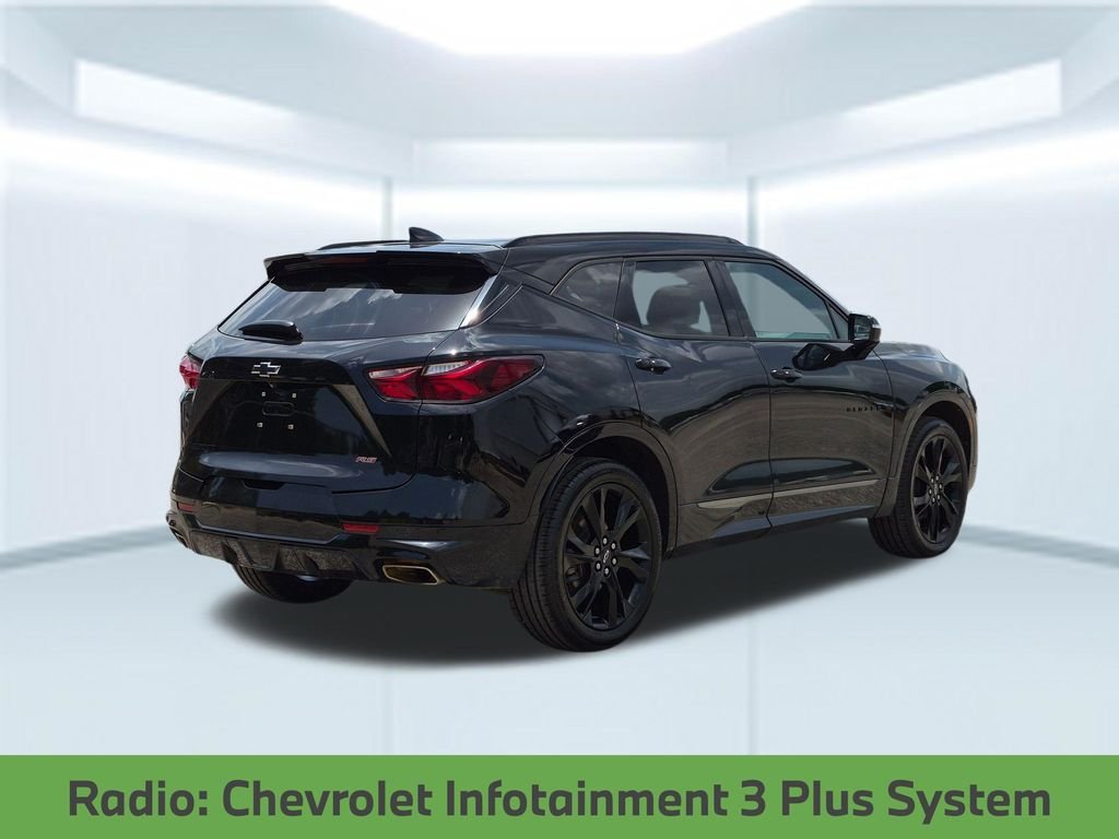 Used 2022 Black Chevrolet RS image 6