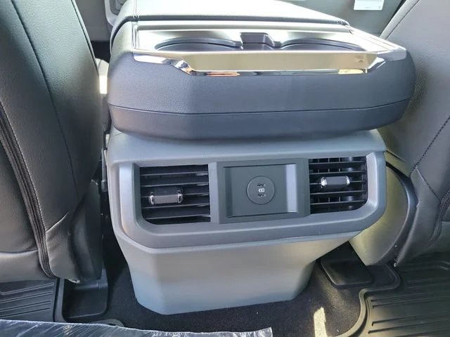New 2026 Marsh Gray Ford XLT image 18