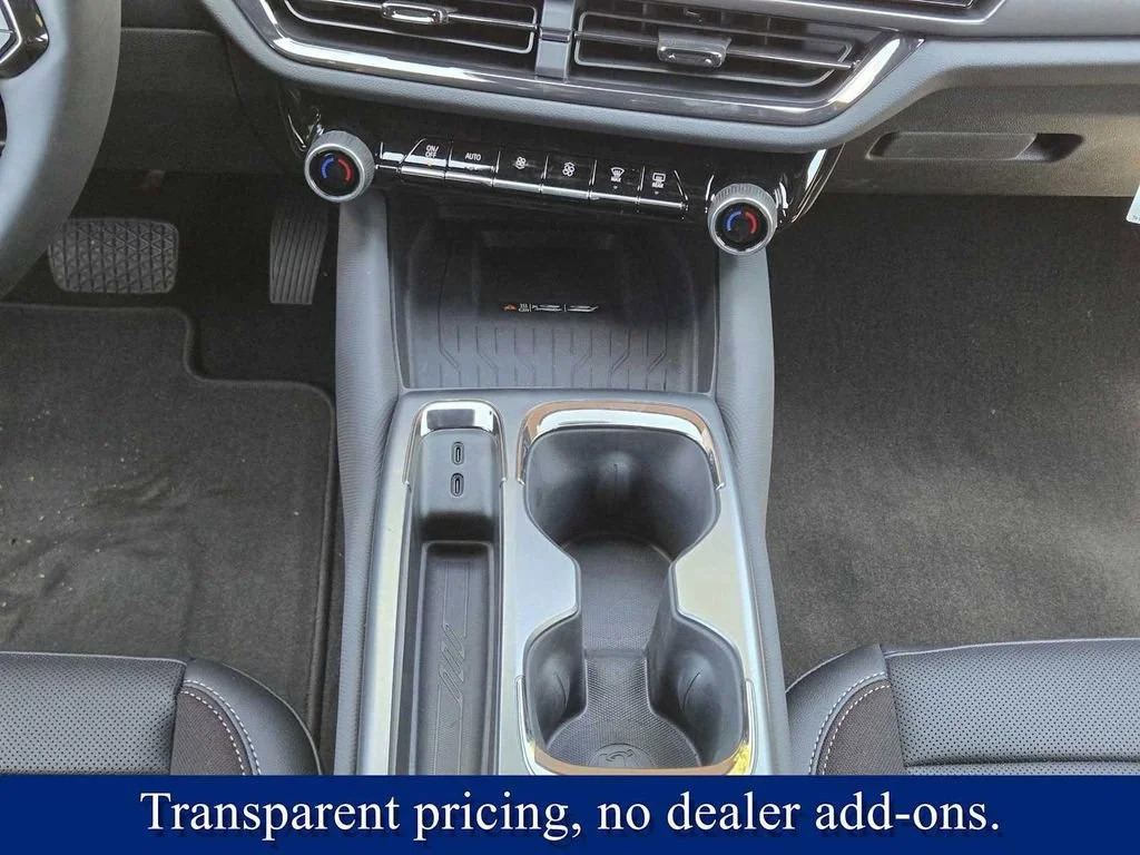 2025 Chevrolet Equinox EV RS - Photo 17