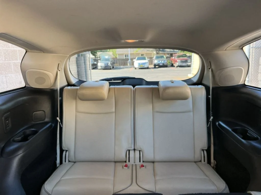 Used 2016 Black INFINITI Base image 27