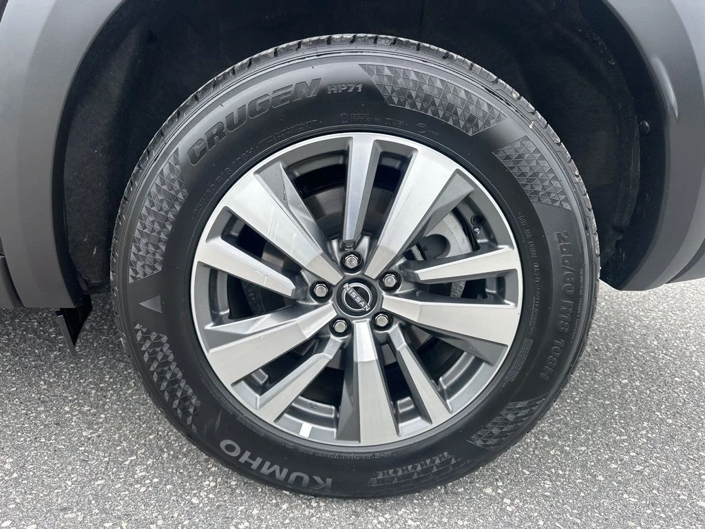 Used 2025 Black Nissan SL image 32