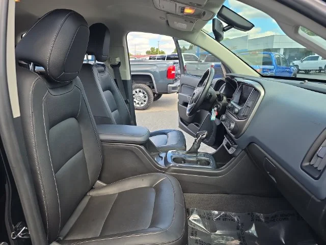 Used 2022 Black Chevrolet Z71 image 11