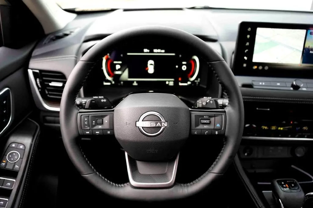 New 2026 Gold Nissan Platinum image 21