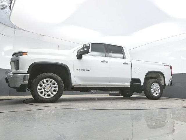 Used 2022 White Chevrolet LTZ image 36