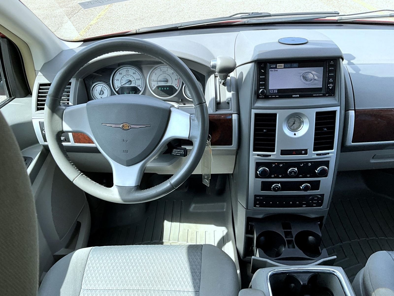 Used 2010 Red Chrysler Touring image 13