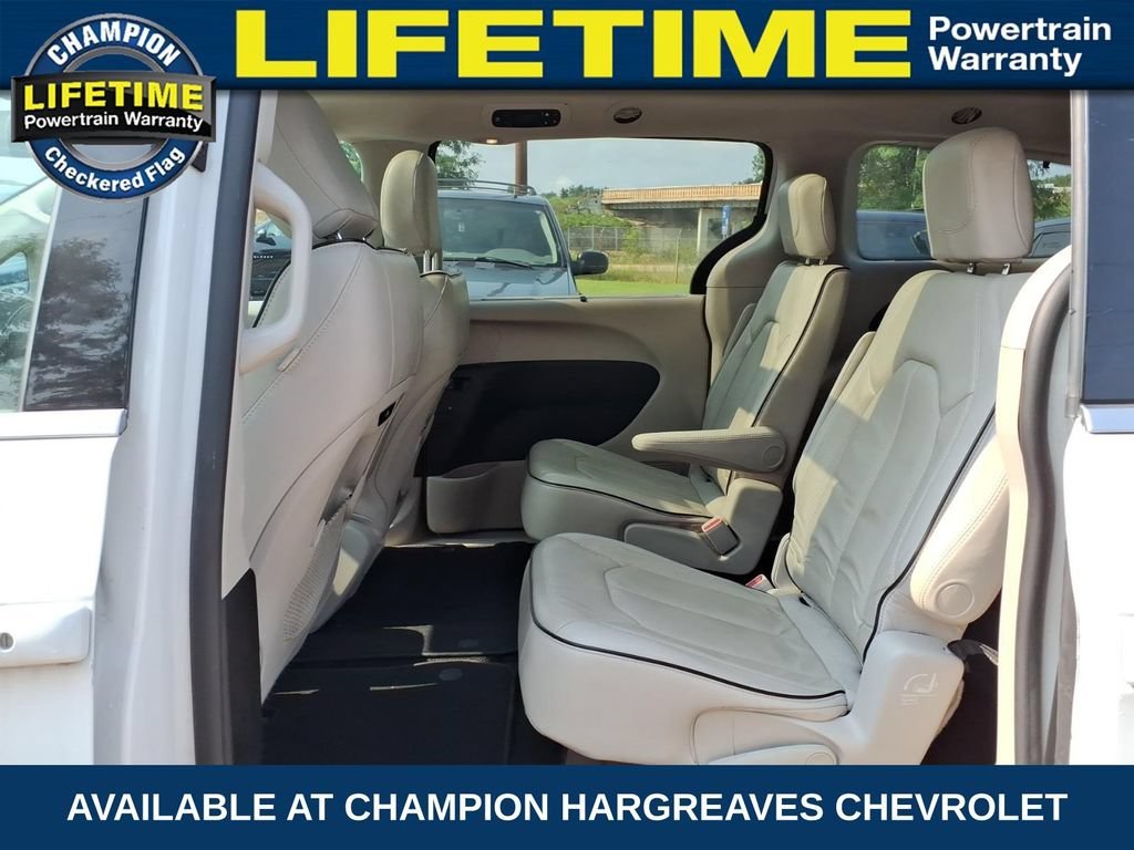 Used 2021 White Chrysler Limited AWD image 14