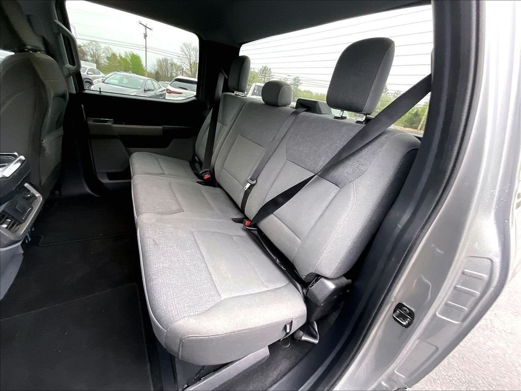 Used 2024 Silver Ford XLT image 25