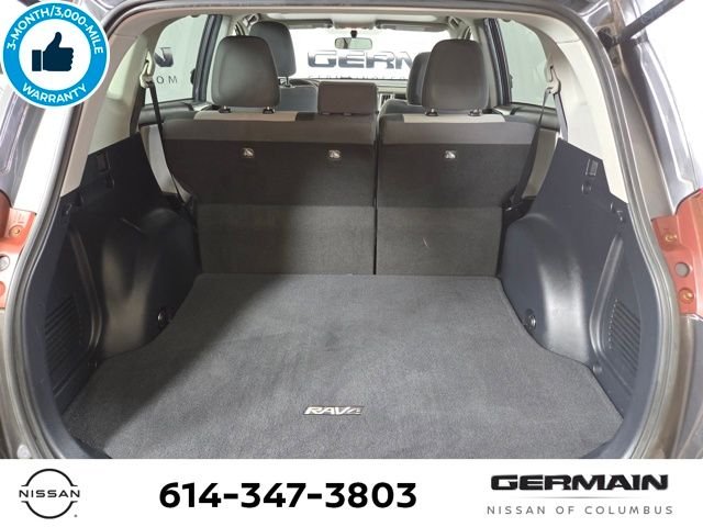 Used 2015 Gray Toyota XLE image 22