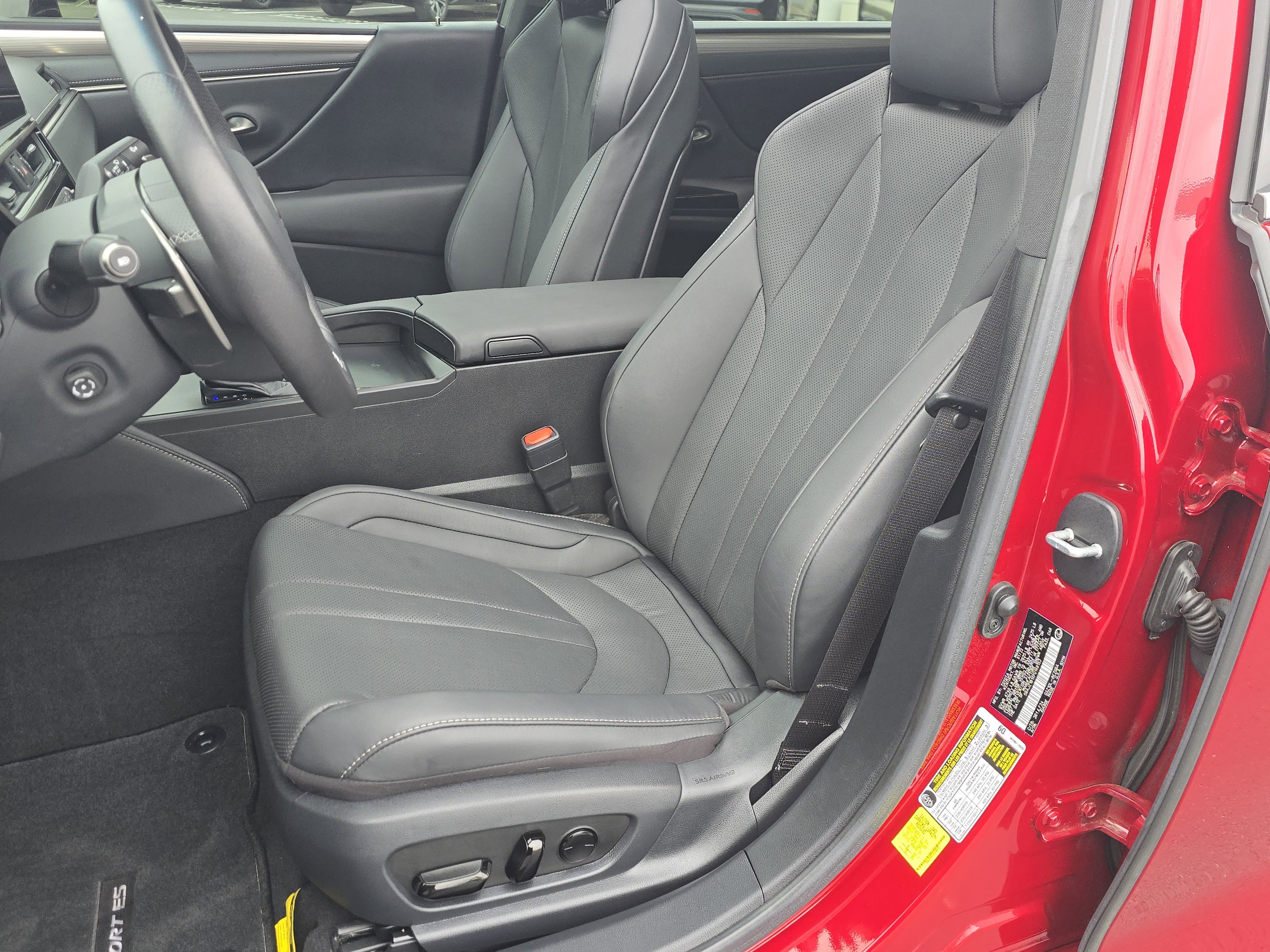 Used 2023 Matador Red Mica Lexus ES 350 F SPORT Handling image 20