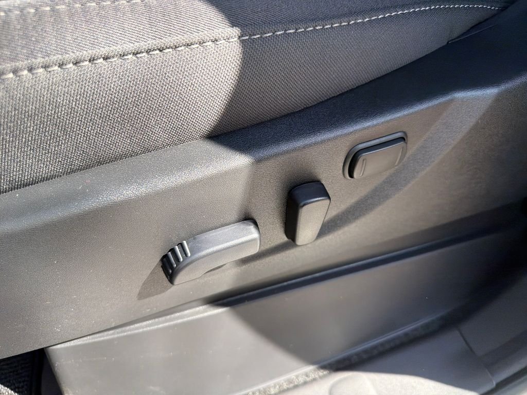 New 2026 Nissan Frontier SV 4D Crew Cab