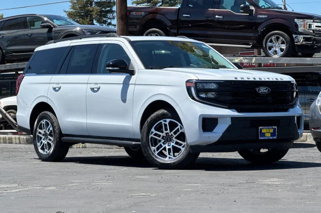 2026 Ford Expedition Active