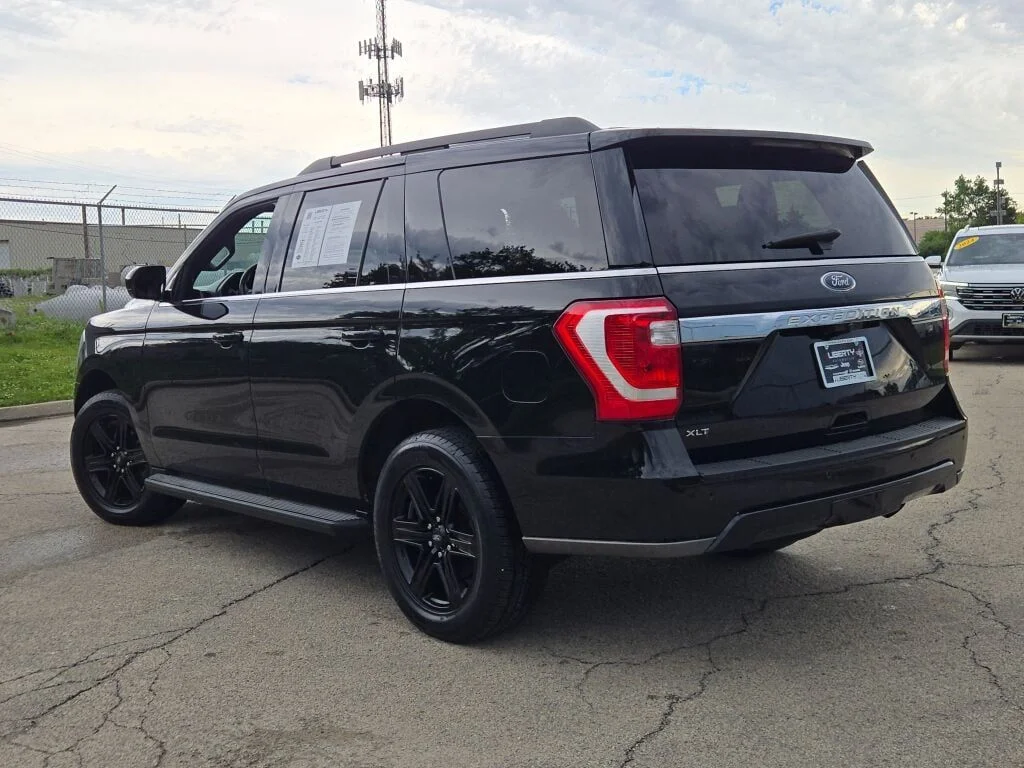 Used 2021 Black Ford XLT image 14