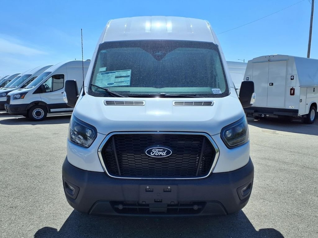 New 2026 Oxford White Ford Cargo Van image 6