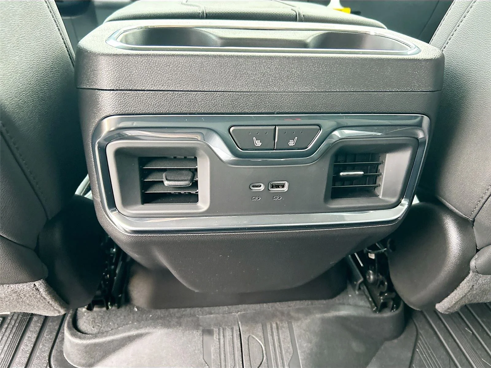 2026 GMC Sierra 1500 SLT - Photo 23