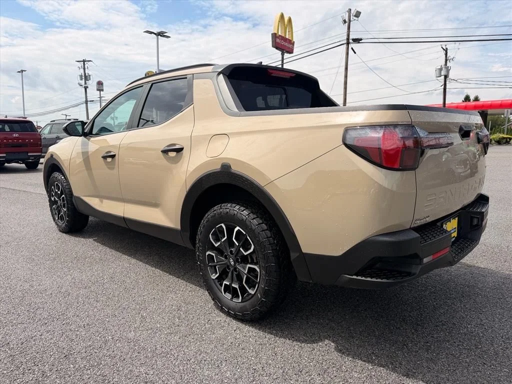 Used 2023 Beige Hyundai SEL image 5