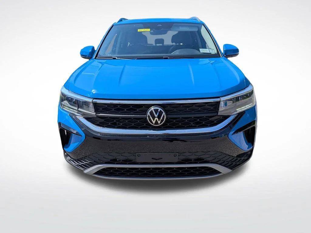 Used 2023 Blue Volkswagen 1.5T SE image 9