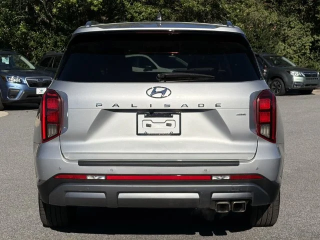 Used 2024 Silver Hyundai SEL image 12