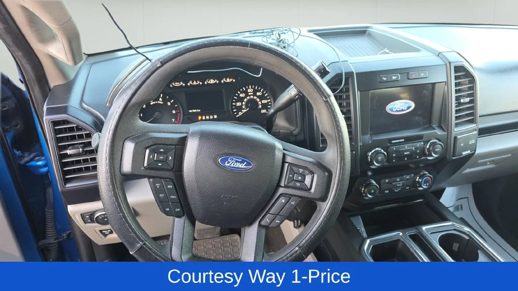 Used 2020 Blue Ford XL image 13
