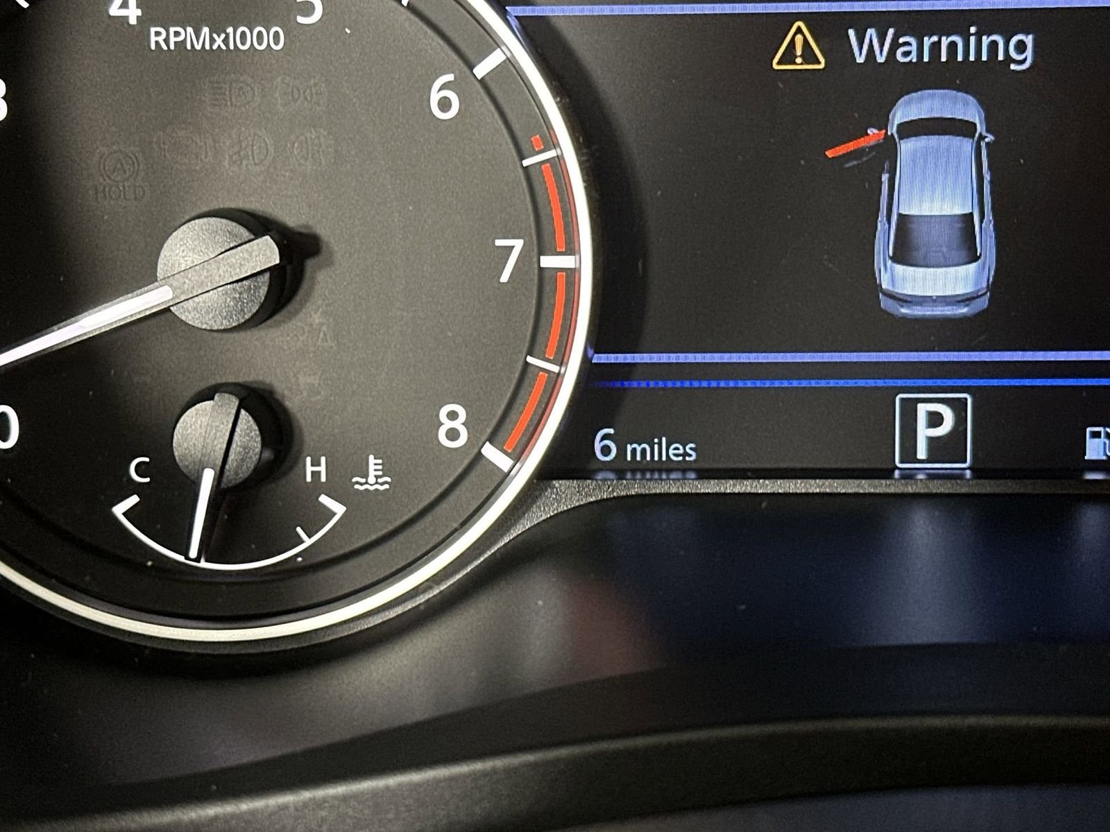 2025 Nissan Altima SR - Photo 15