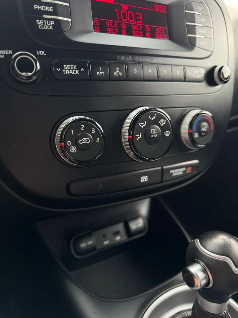 Used 2014 Alien II Kia Base image 20