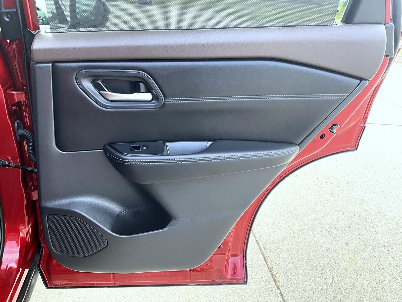 Used 2023 Red Nissan SL image 17