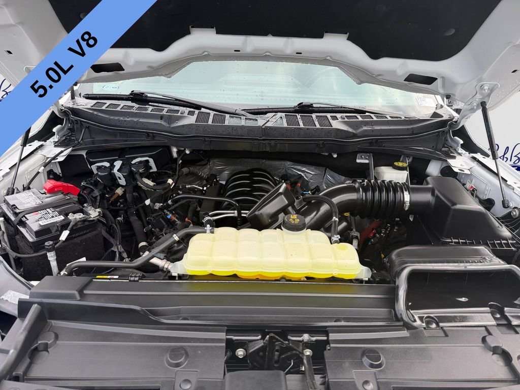 Used 2022 Oxford White Ford Lariat image 18