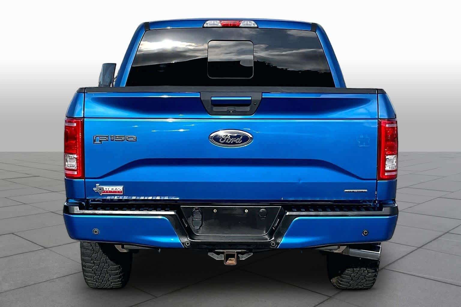 Used 2016 Blue Flame Metallic Ford XLT image 5