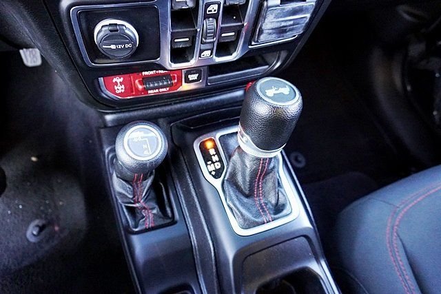 Used 2020 Black Jeep 4-Door Rubicon image 27