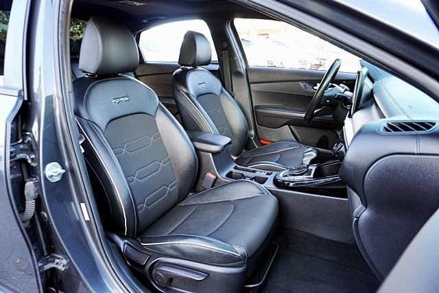 Used 2022 Gray Kia GT-Line Premium Package image 11