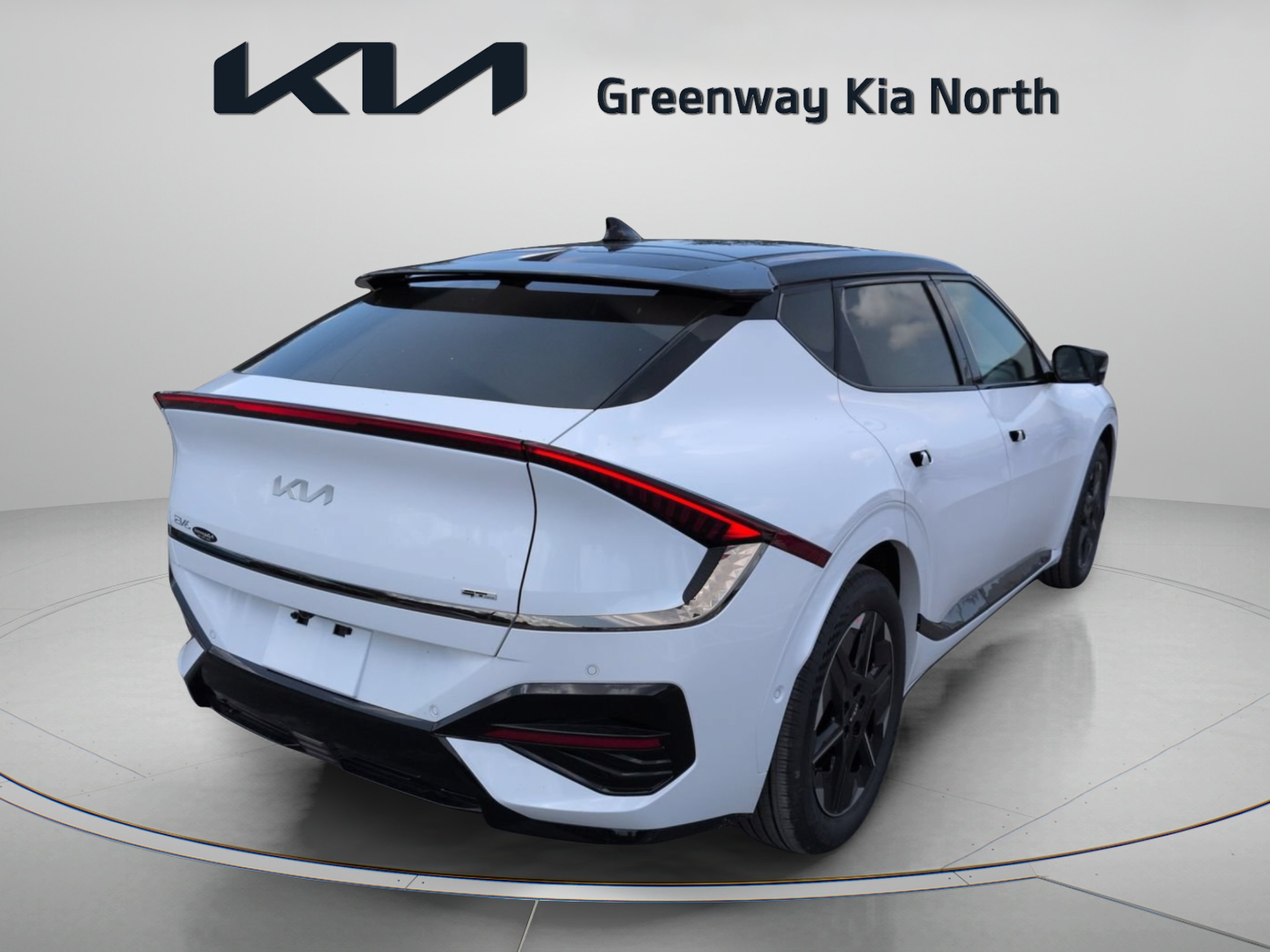 New 2026 Glacial White Pearl / Black Ro Kia GT-LINE image 8