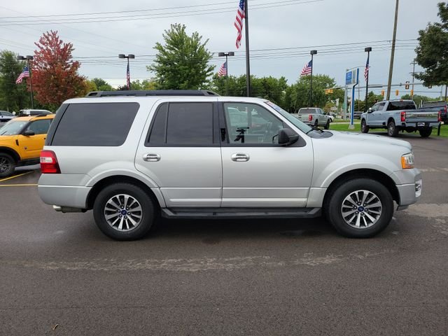 Used 2017 Ingot Silver Ford XLT image 43