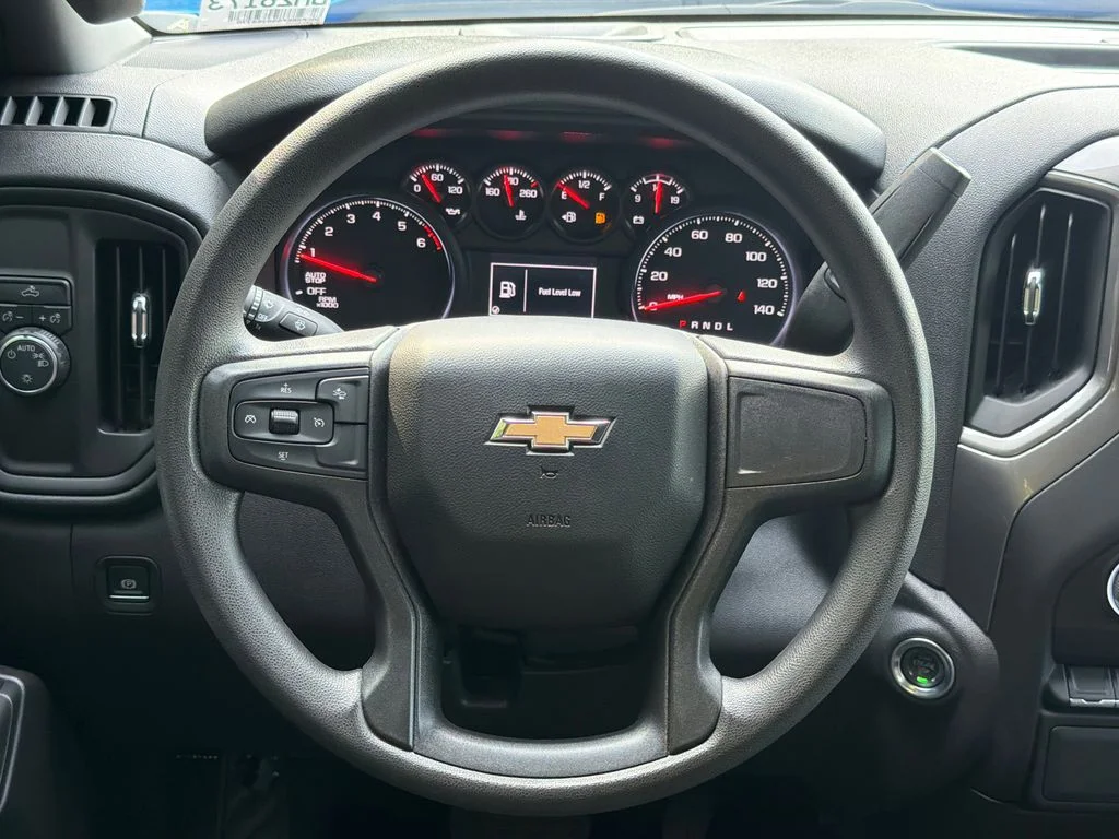 Used 2025 Blue Chevrolet Custom image 23