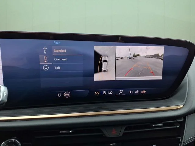 Used 2025 Gray Buick Avenir image 28