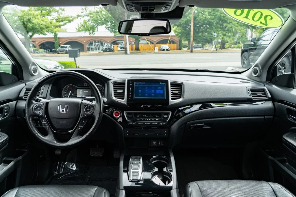 Used 2016 White Honda Elite image 10