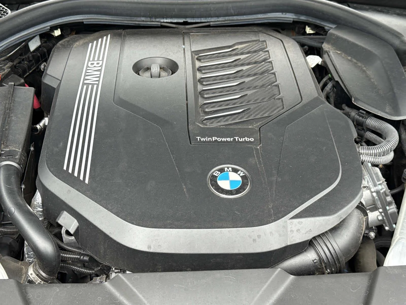 Used 2022 Carbon Black Metallic BMW 740i xDrive image 13