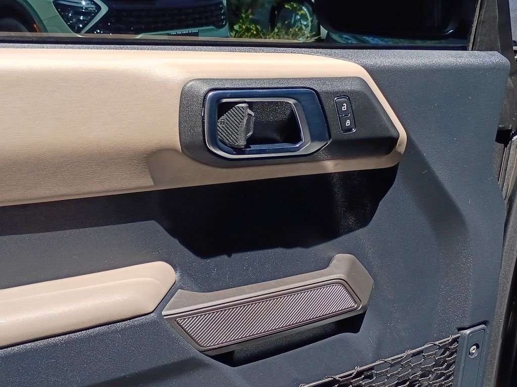 Used 2022 Gray Metallic Ford Wildtrak image 13