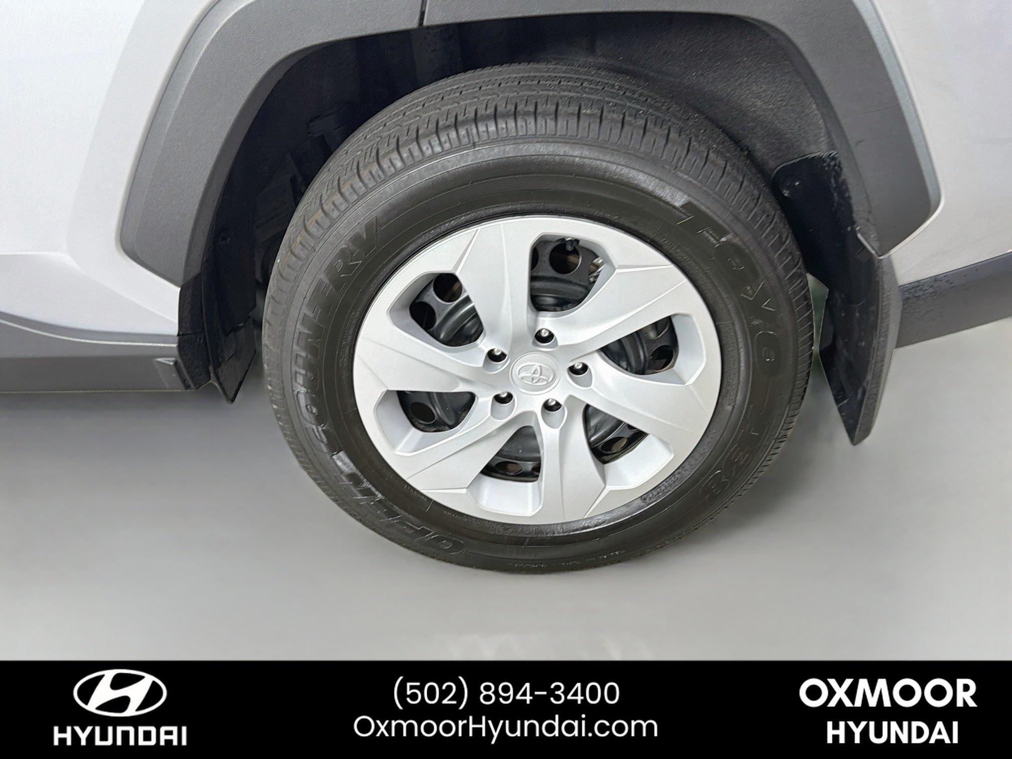 Used 2025 Silver Sky Metallic Toyota LE image 30