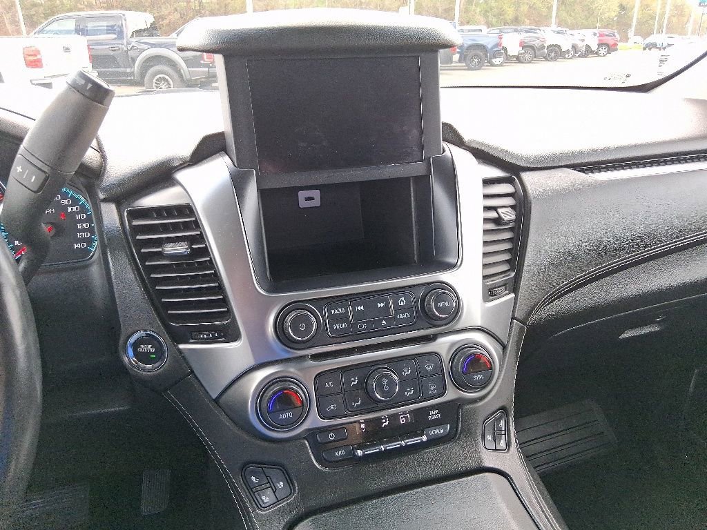 Used 2019 SUMMIT WHITE Chevrolet Premier image 22
