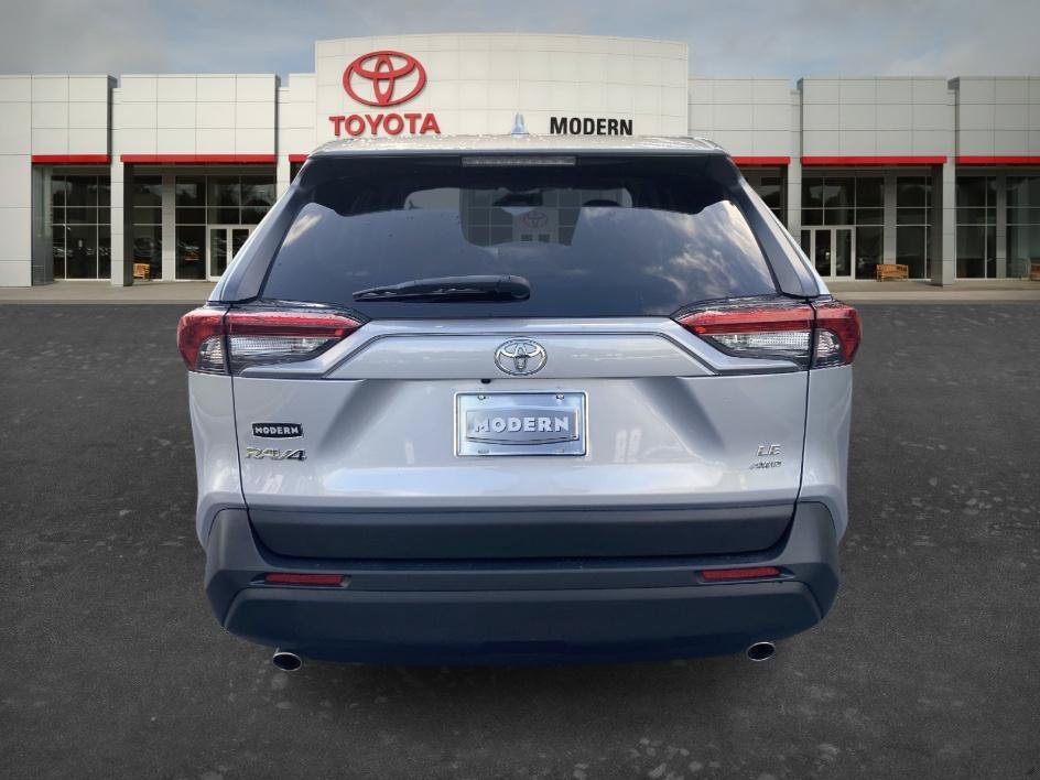 Used 2022 Silver Sky Metallic Toyota LE image 6