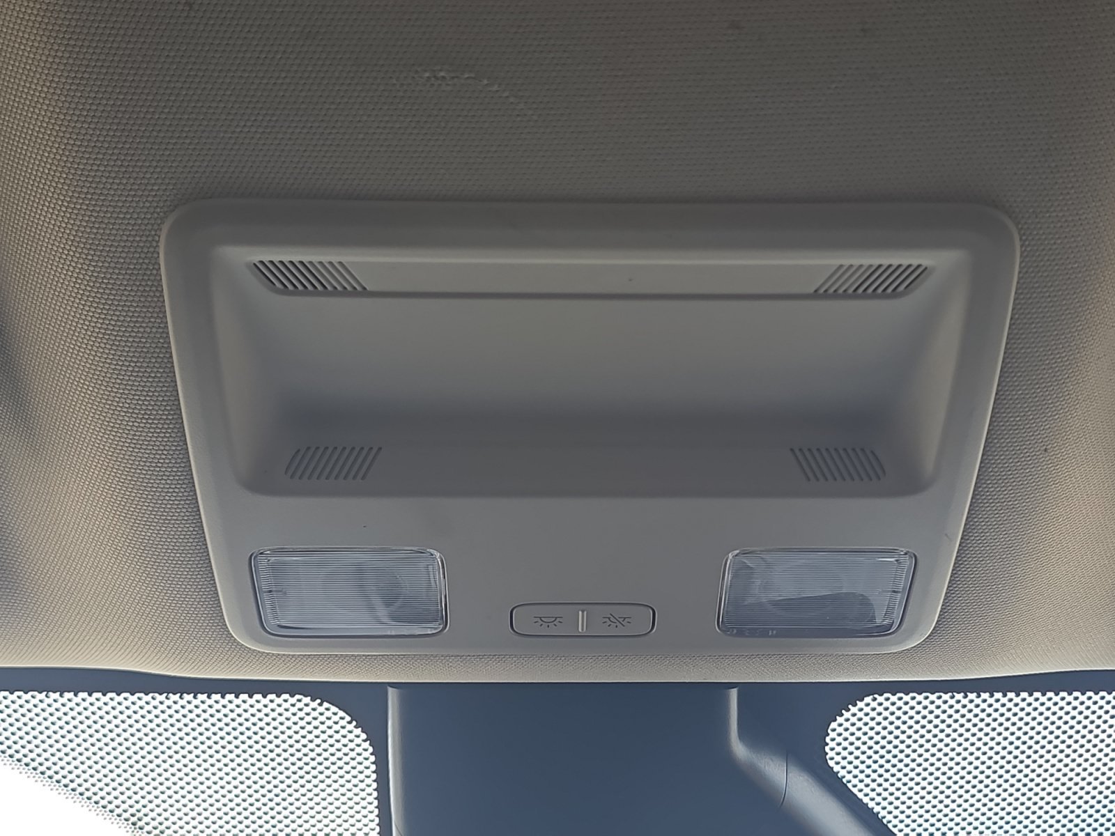Used 2023 White Ford XL image 24