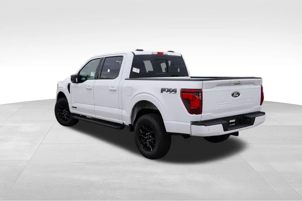 New 2026 White Ford XLT image 5