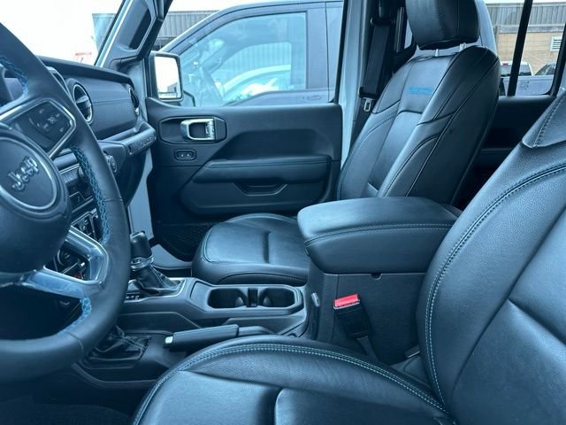 Used 2023 White Jeep Rubicon 4xe image 7
