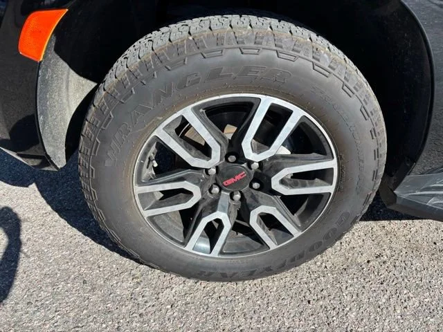 Certified Used 2022 Onyx Black GMC AT4 image 10
