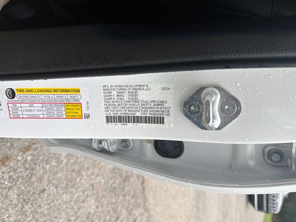 Used 2024 White Honda EX-L image 24