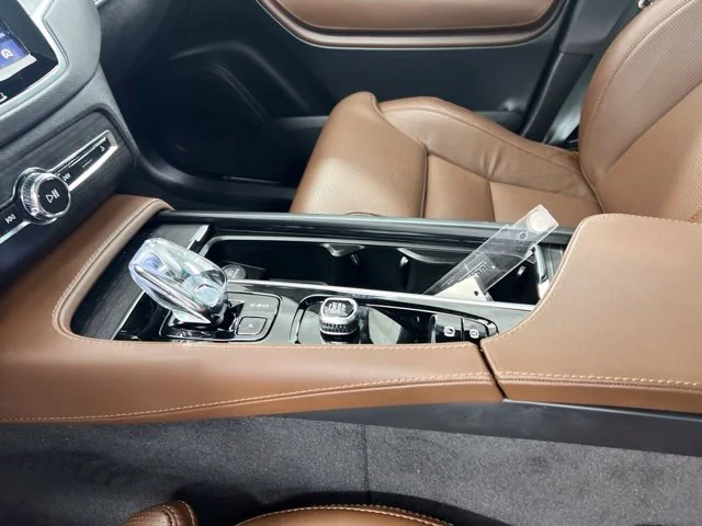 Used 2024 Gray Volvo Ultimate image 15