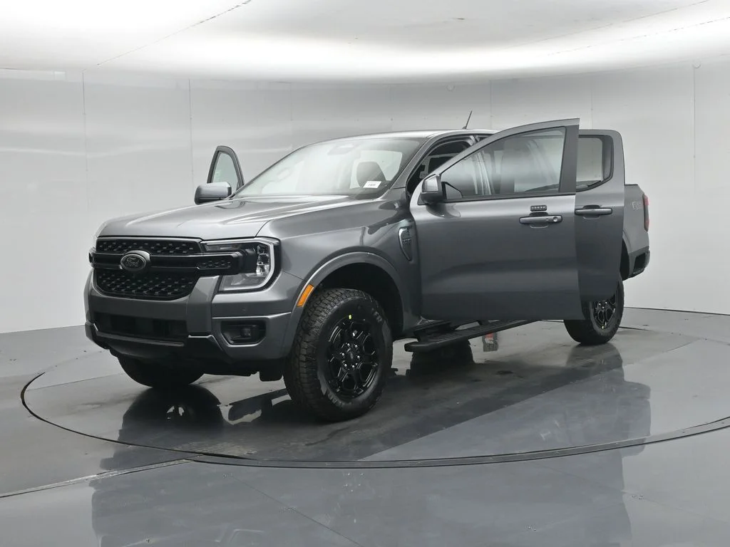 New 2026 Gray Ford Lariat image 31