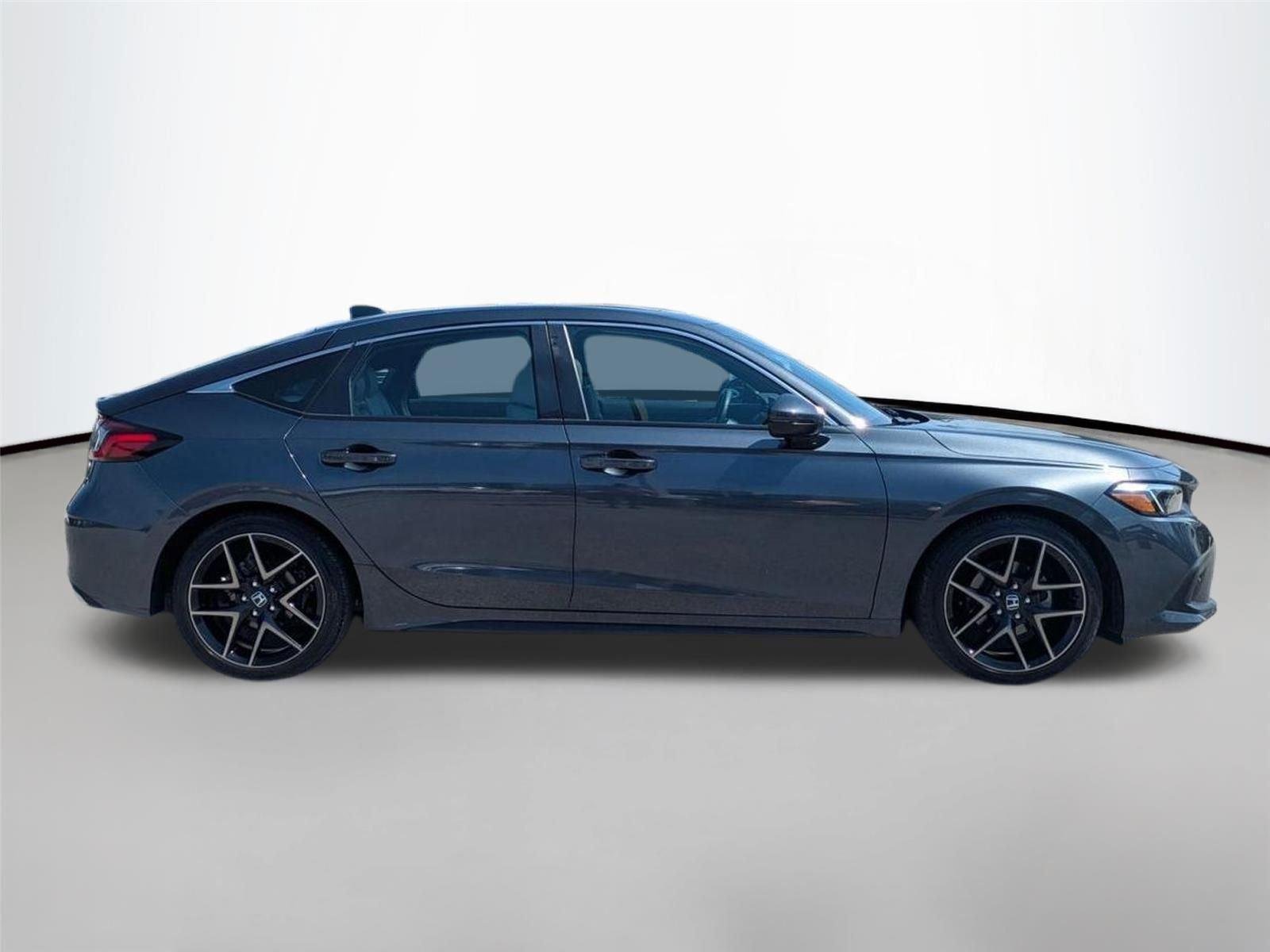 Used 2022 Meteorite Gray Metallic Honda Sport Touring image 3